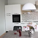 Zuzic *