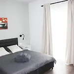 Zuzic Apartamento *